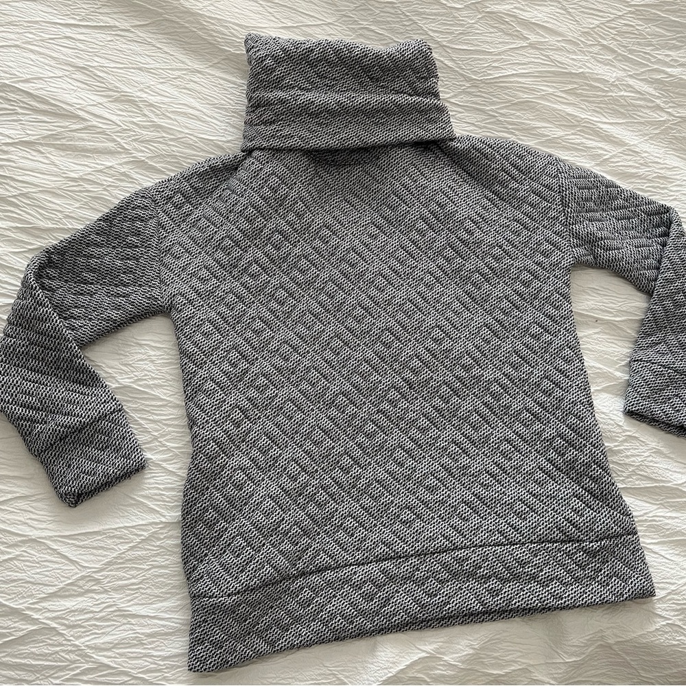 OVER SIZED SWEATER w. Pockets